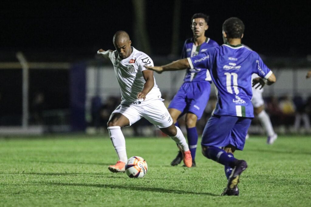 União Cacoalense reage no início do segundo tempo, mas foi superado pelo Santos por 2×1 na Copinha